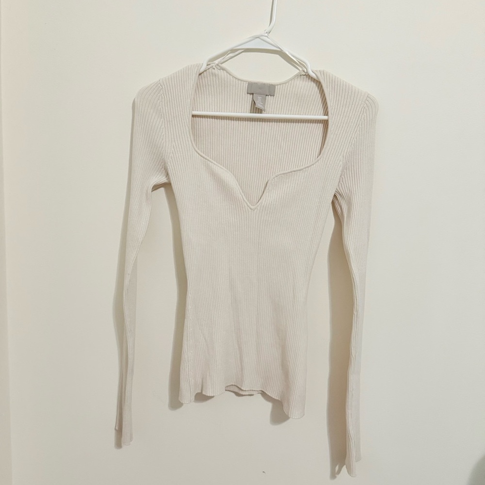 H&M Cream V-Neck Sweater